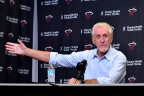 人工智能体育迈阿密热火转会期战术微调；志在全明星赛名次提升；令人意外；团队化学反应显著的简单介绍