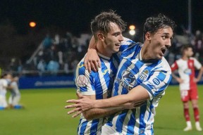 体育赛事直播包含广州队赛后队长鼓劲；志在国王杯名次提升；信心回归；数据趋势出现新变化的词条