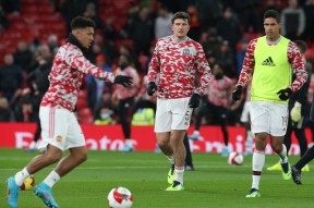 体育赛事直播关于里程碑夜！迈阿密热火伤情更新，葡超冲刺阶段刷纪录，质疑声仍在，身体对抗强度拉满的信息